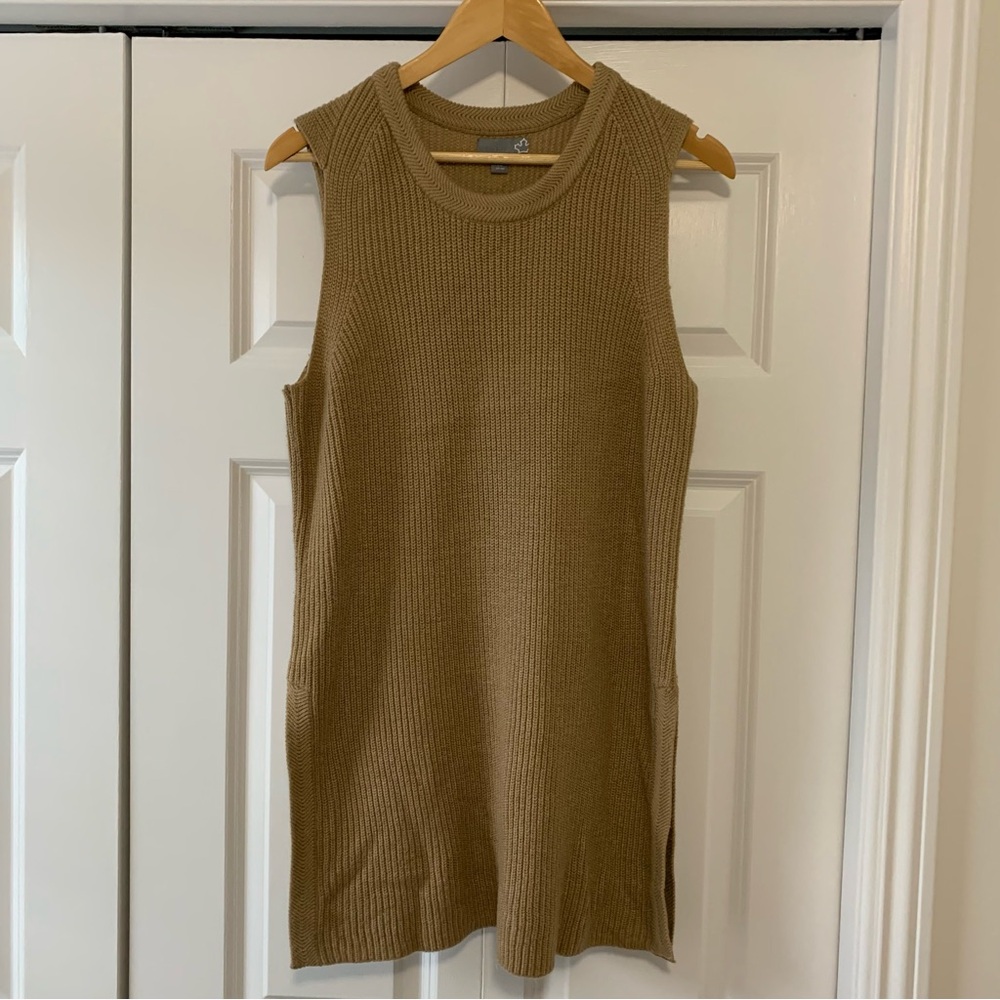 Sears Camel Knit  Crew Neck tunic/ sweater Women’s Size US L